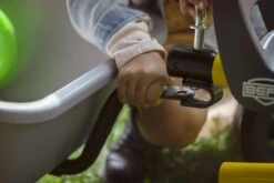 BERG Trailer S (aanhanger Voor BERG Buzzy Skelters) 19 BERG Trailer S (aanhanger Voor BERG Buzzy Skelters) -Rijden Speelgoed Winkel berg buzzy yellow berg buzzy trailer detail scaled 1