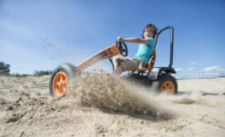 BERG Skelter XL X-Cross BFR-3 -Rijden Speelgoed Winkel berg x cross bfr with boy 1