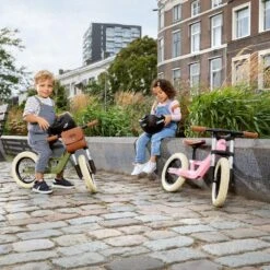 BERG BIKY Retro Pink Loopfiets 12 ” Inch Luchtbanden -Rijden Speelgoed Winkel bergtoys biky retro pink 12 inch loopfiets speelactief.nl berg 6